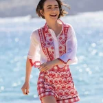 Напередодні Різдва: Netflix назвав дату виходу фінального сезону «Емілі в Парижі»