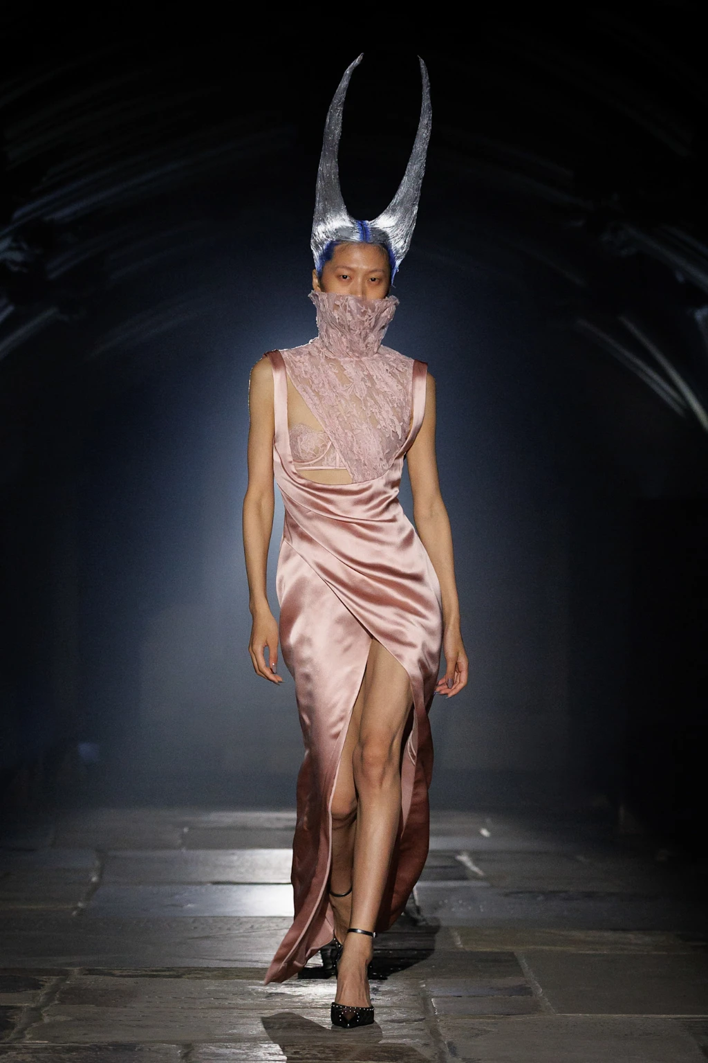 McQueen весна-літо 2027 McQueen весна-літо 2027