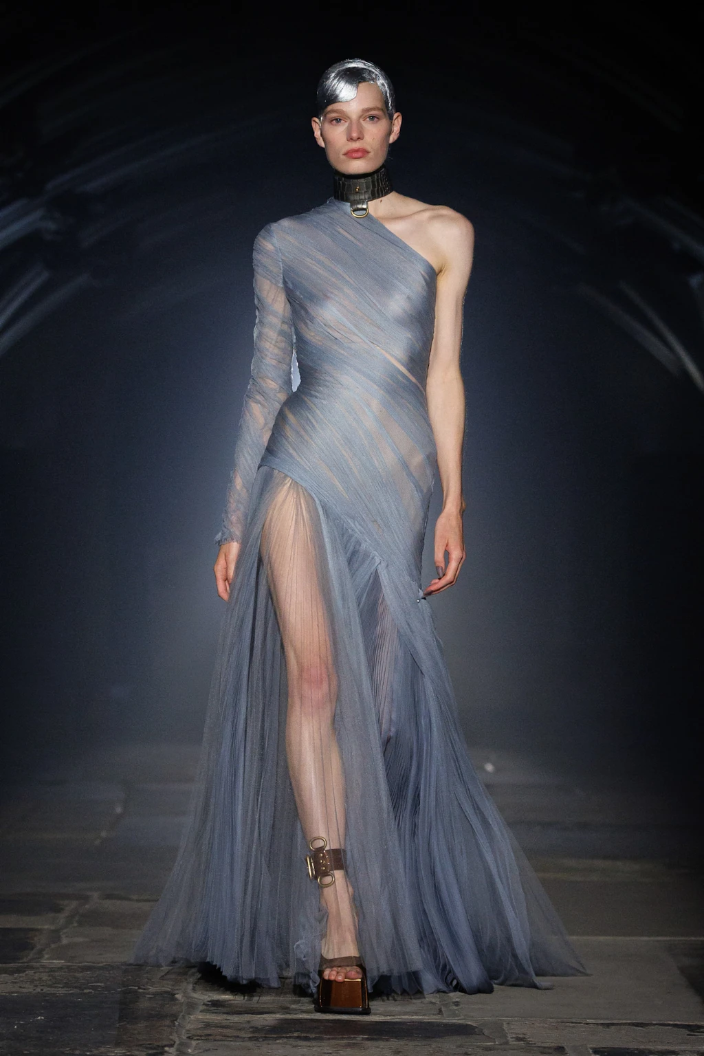 McQueen весна-літо 2027 McQueen весна-літо 2027