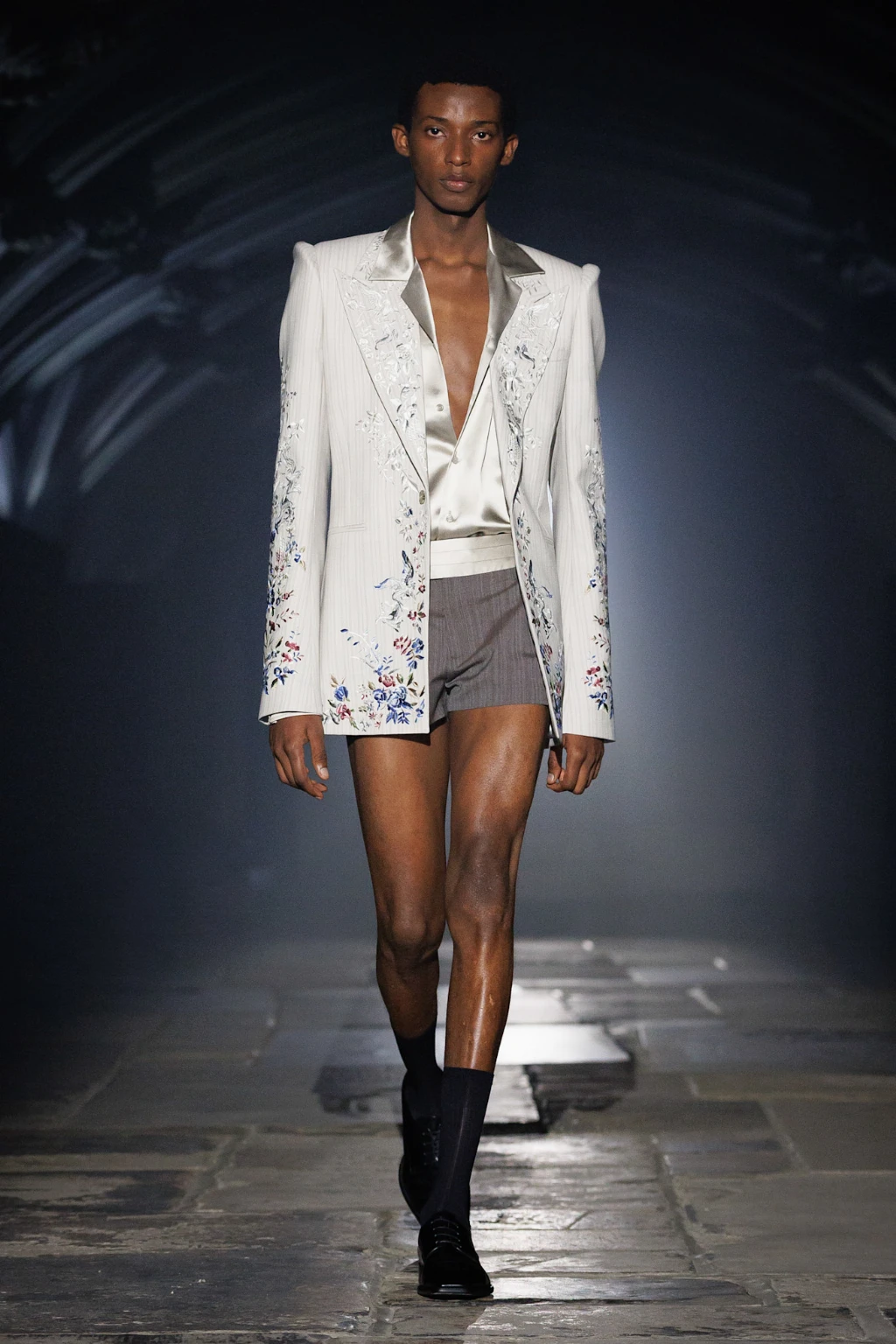 McQueen весна-літо 2027 McQueen весна-літо 2027