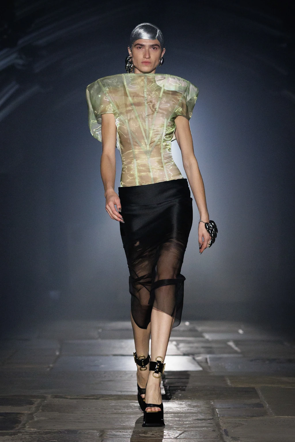 McQueen весна-літо 2027 McQueen весна-літо 2027