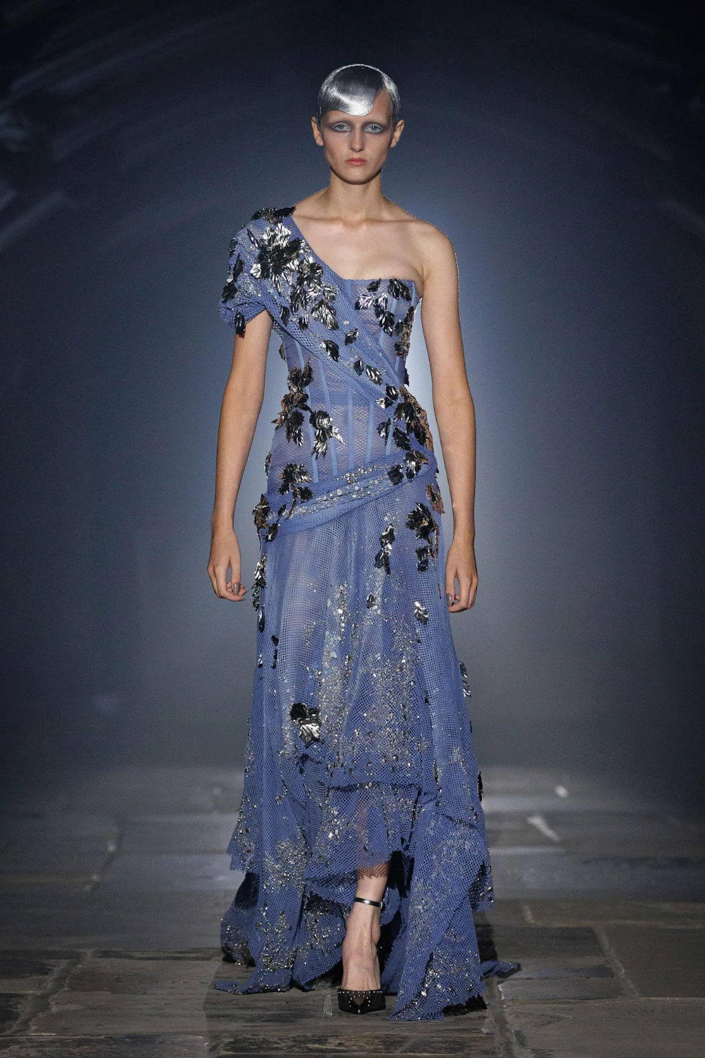 McQueen весна-літо 2027 McQueen весна-літо 2027