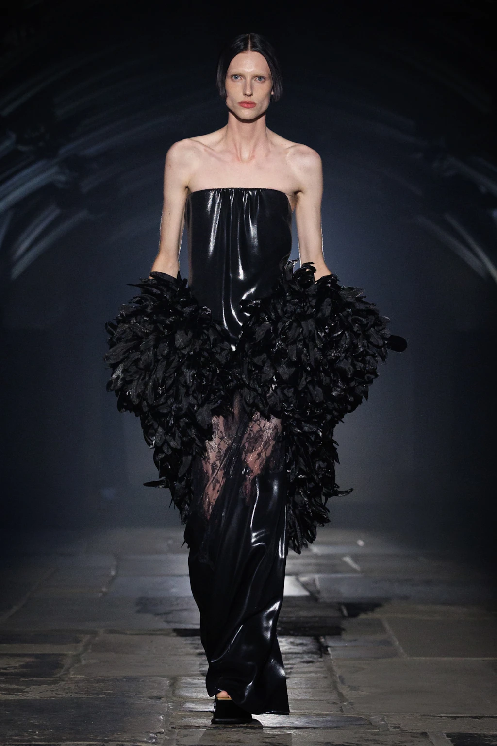 McQueen весна-літо 2027 McQueen весна-літо 2027