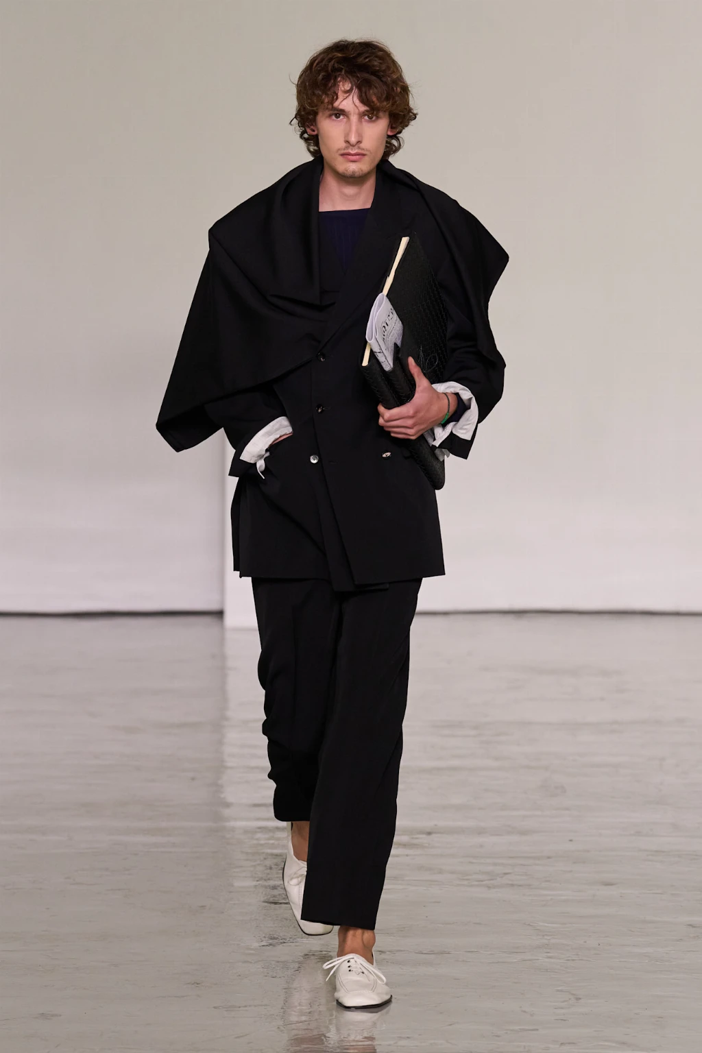 Bottega Veneta весна-літо 2027