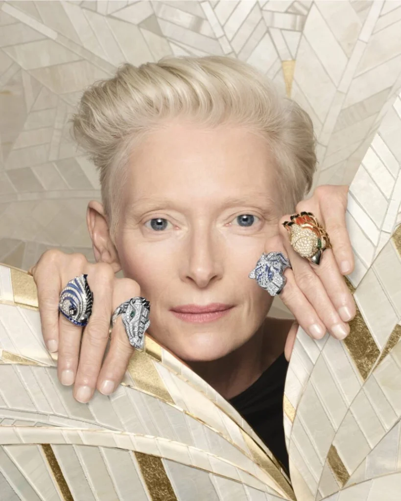 Тільда Свінтон і ювелірний звіринець Cartier: нова глобальна амбасадорка бренду у розкішній зйомці