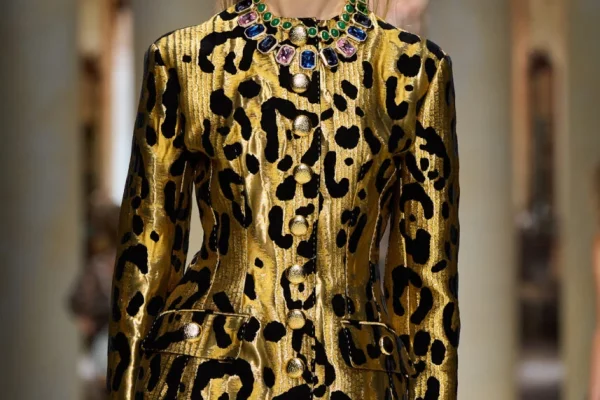 Як одягається сицилійська спадкоємиця: Dolce&Gabbana показали нову колекцію в Мілані
