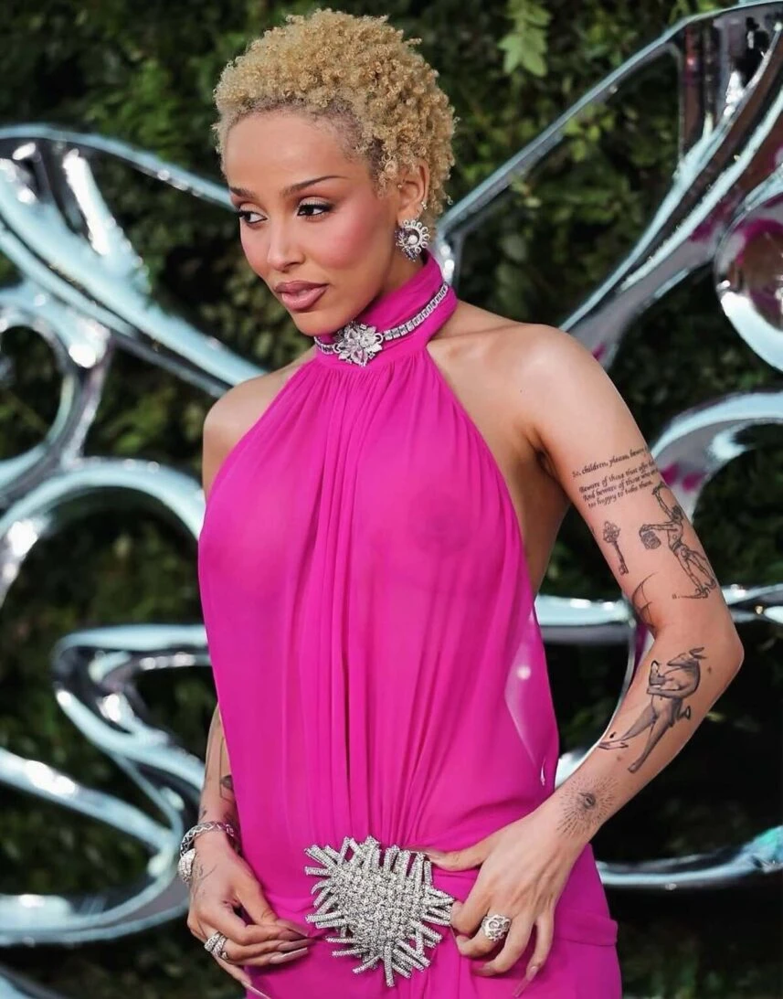 Doja Cat у сукні українського бренду з`явилася на відкритті музею у Лос-Анджелесі