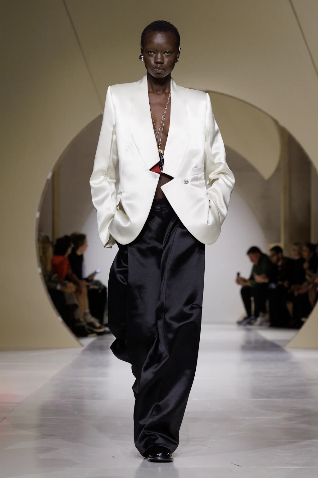 Givenchy весна-літо 2027 Givenchy весна-літо 2027