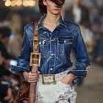 Сучасна Марія-Антуанетта: якою вийшла нова колекція Acne Studios весна-літо 2027